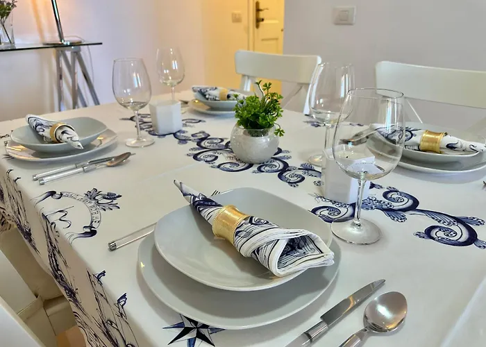 El Laurel Center-terrace-parking Apartment