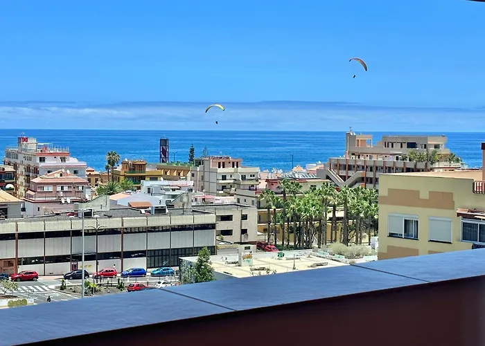 El Laurel Center-terrace-parking Apartment *